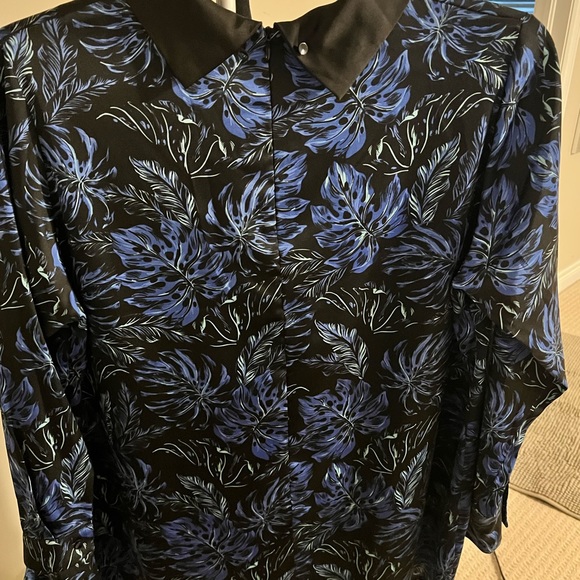 Blouse - Picture 3 of 4